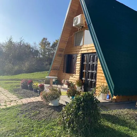 Civova Brvnara 度假居