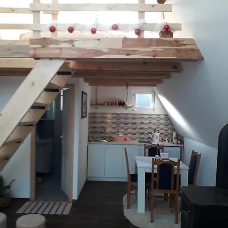 Casa de Férias Civova Brvnara *