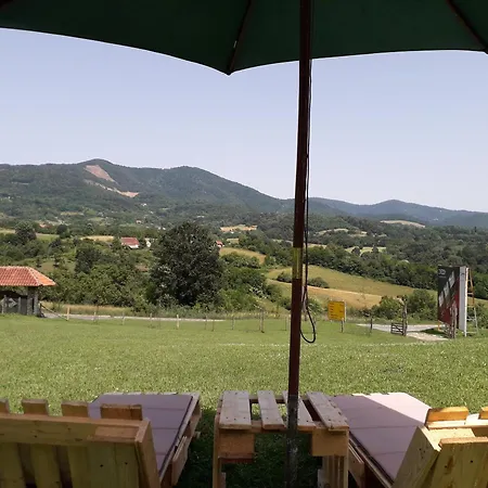 Civova Brvnara 度假居