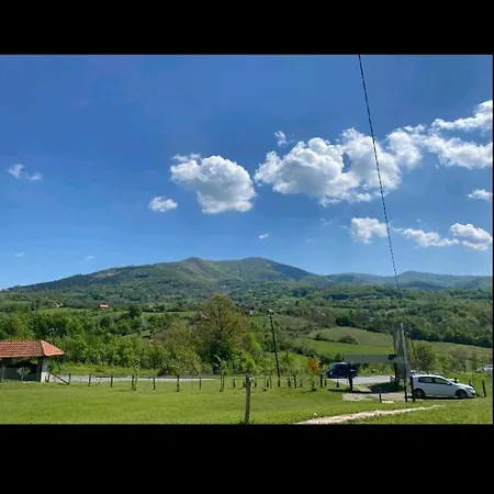Civova Brvnara *